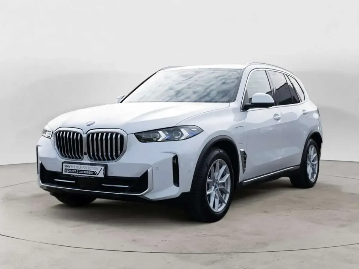 Gebraucht BMW X5 Performance 489 PS (359 kW) 2023 Weiß SUV