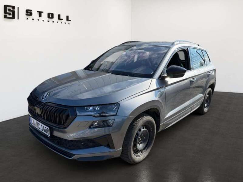 Graphite grau metallic Gebraucht 2023 Skoda Karoq SportLine SUV | 40.990 € (Teuer) - Bild 1/4