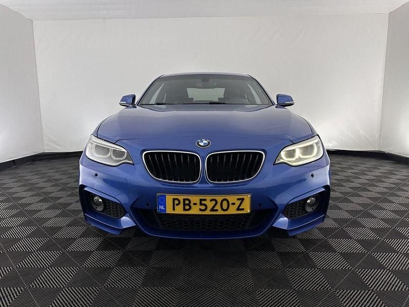 Gebraucht BMW 220 Executive 190 PS (139 kW) 2017 Blau Coupé