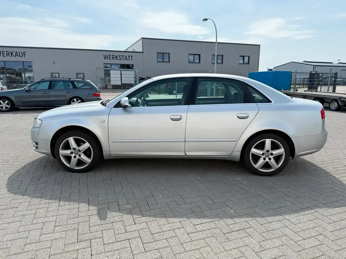 Gebraucht Audi A4 102 PS (75 kW) 2007 Silber Limousine
