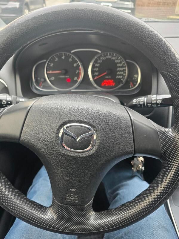 Schwarz Gebraucht 2006 Mazda 6 Limousine | 1.950 € - Bild 1/4