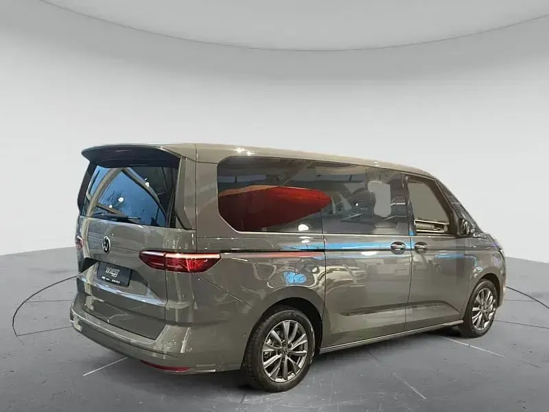 Gebraucht VW Multivan Life 204 PS (150 kW) 2025 Grau Van / Kleinbus