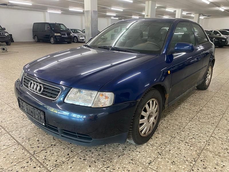 Blau Gebraucht 1998 Audi A3 Limousine | 500 € (Guter Preis) - Bild 1/4