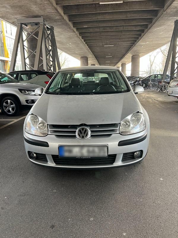 Gebraucht VW Golf Edition 122 PS (89 kW) 2008 Silber Coupé