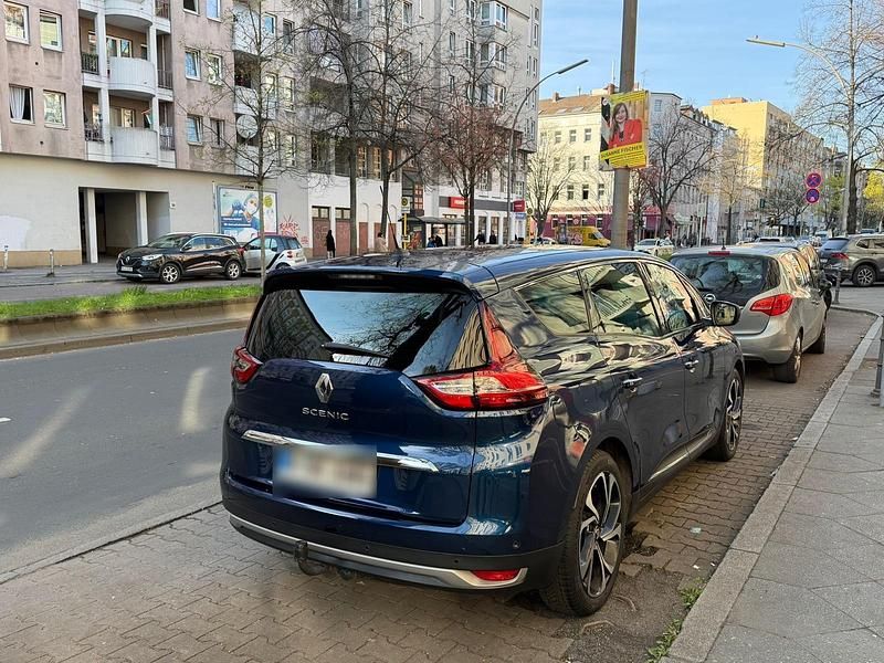 Gebraucht Renault Scénic IV 150 PS (110 kW) 2020 Blau Van / Kleinbus