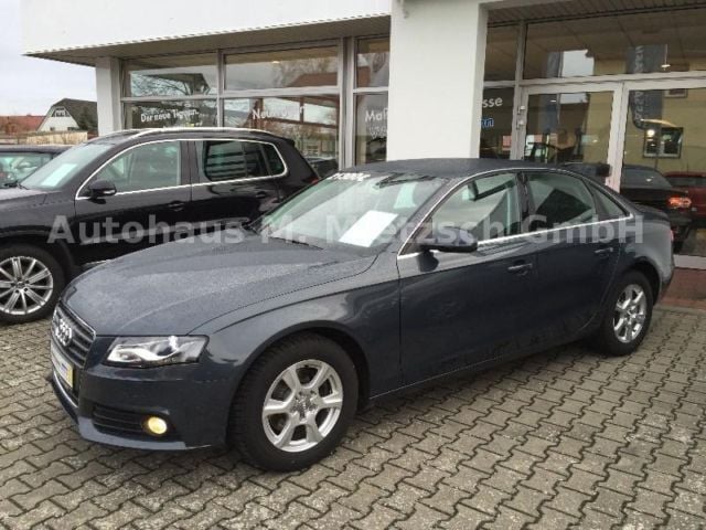 Gebraucht Audi A4 Ambiente 180 PS (132 kW) 2011 Grau metallic Limousine