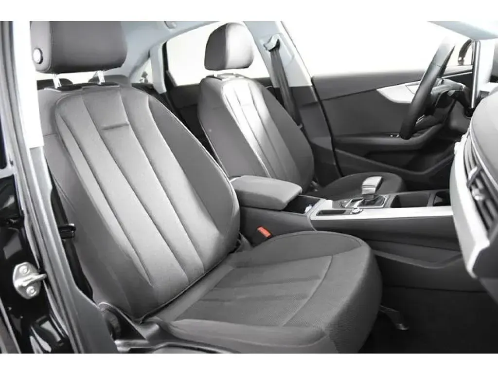 Gebraucht Audi A4 S-Line 163 PS (119 kW) 2020 Schwarz Limousine