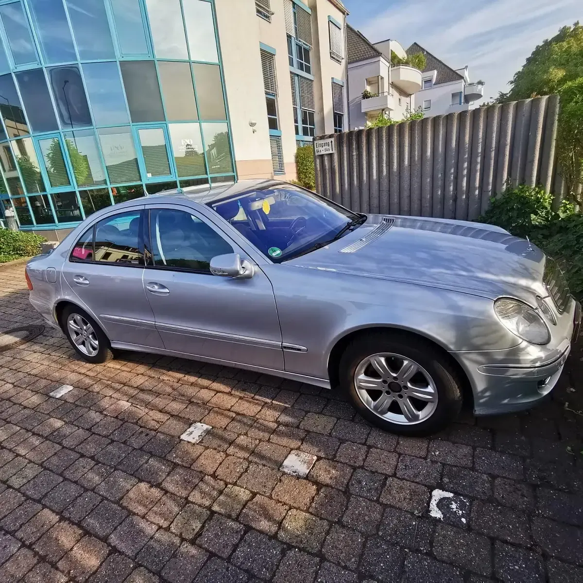 Gebraucht Mercedes E200 Elegance 184 PS (135 kW) 2007 Silber Limousine