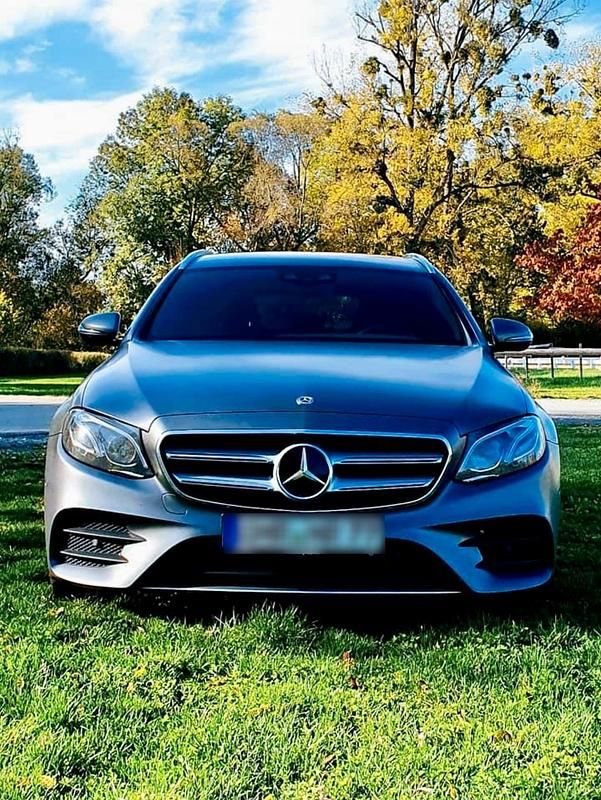 Gebraucht Mercedes E350 AMG 258 PS (189 kW) 2017 Grau Kombi