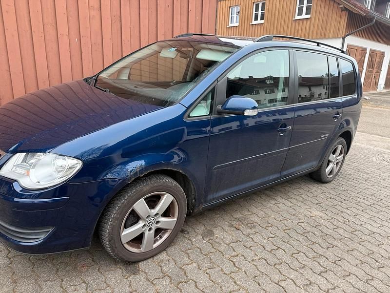 Gebraucht VW Touran 140 PS (102 kW) 2008 Blau Van / Kleinbus