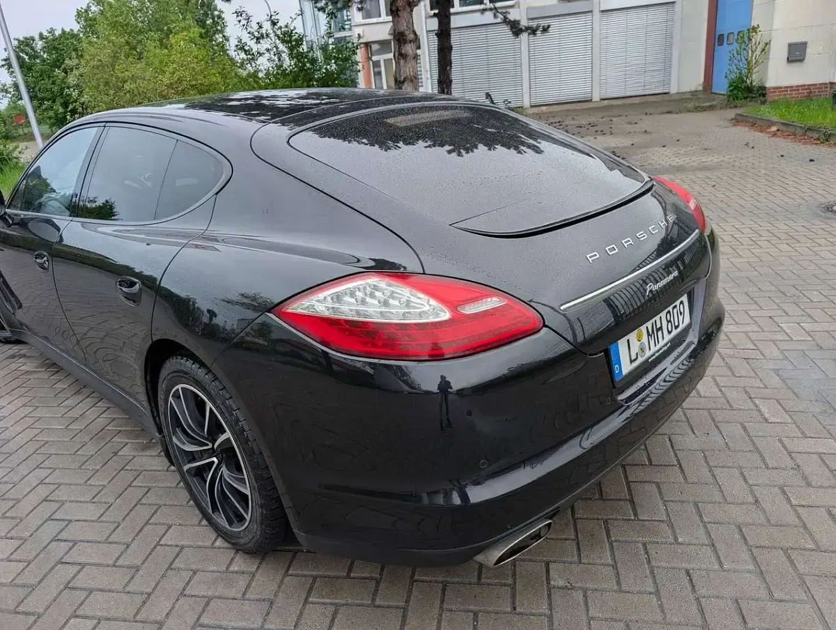 Gebraucht Porsche Panamera Diesel 250 PS (183 kW) 2012 Schwarz Kleinwagen