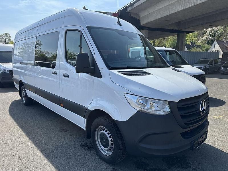 Gebraucht Mercedes Sprinter 143 PS (105 kW) 2020 Arktikweiss Van