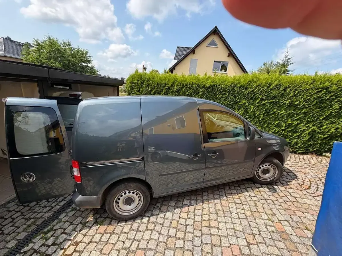 Gebraucht VW Caddy 80 PS (58 kW) 2010 Grau Van / Kleinbus