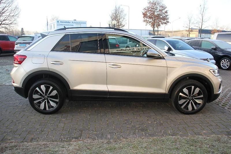 Gebraucht VW T-Roc Move 110 PS (80 kW) 2023 Silber SUV