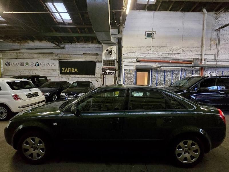 Gebraucht Audi A4 131 PS (96 kW) 2001 Grün Limousine