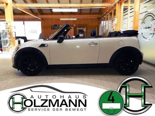 Occasion Mini Cooper D Cabriolet Chili 111 ch (81 kW) 2011 Blanc Cabriolet