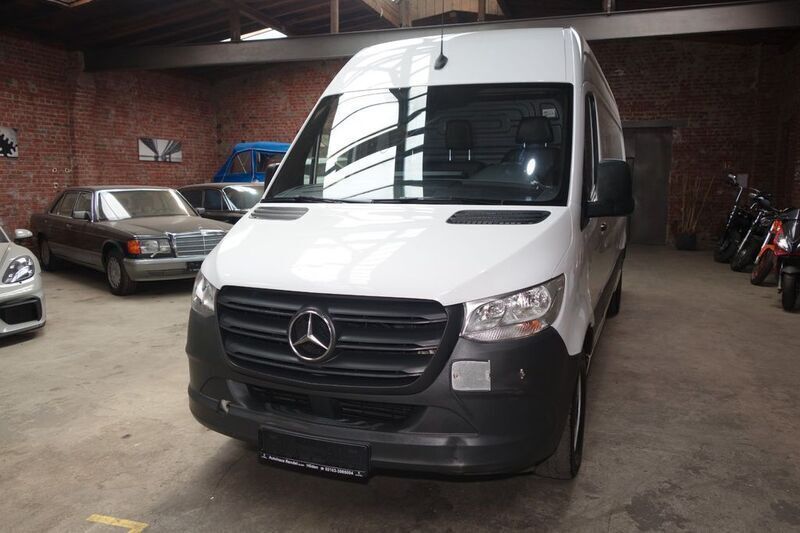 Weiß Gebraucht 2020 Mercedes Sprinter Van | 17.890 € (Fairer Preis) - Bild 1/4