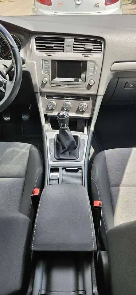 Gebraucht VW Golf VII 105 PS (77 kW) 2013 Silber Limousine