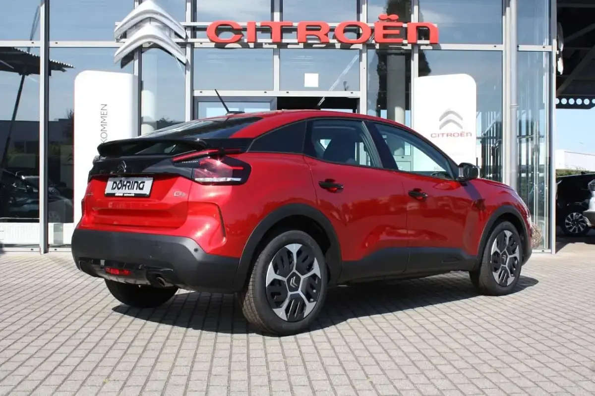 Gebraucht Citroën C4 PureTech 101 PS (74 kW) 2024 Elixirrot Limousine