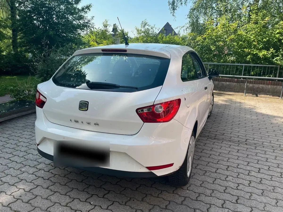 Gebraucht Seat Ibiza 70 PS (51 kW) 2012 Weiß Coupé