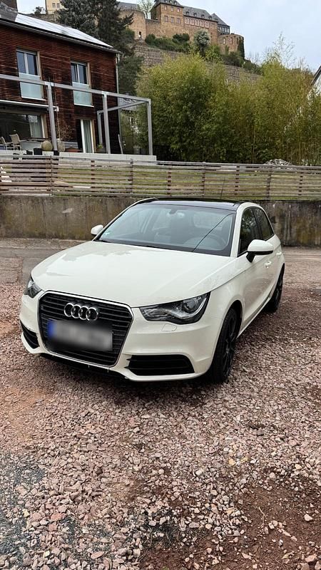 Second-hand Audi A1 Attraction 86 CP (63 kW) 2012 Alb Hatchback