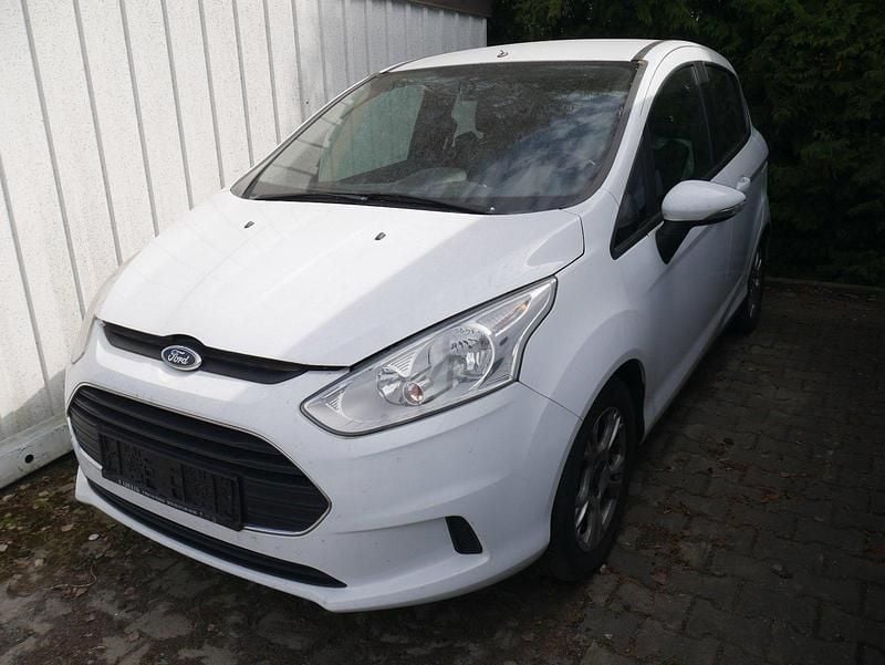 Gebraucht Ford B-MAX Trend 101 PS (74 kW) 2013 Weiß Van / Kleinbus