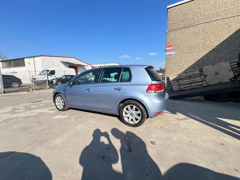 Gebraucht VW Golf VI Style 122 PS (89 kW) 2011 Blau Kleinwagen