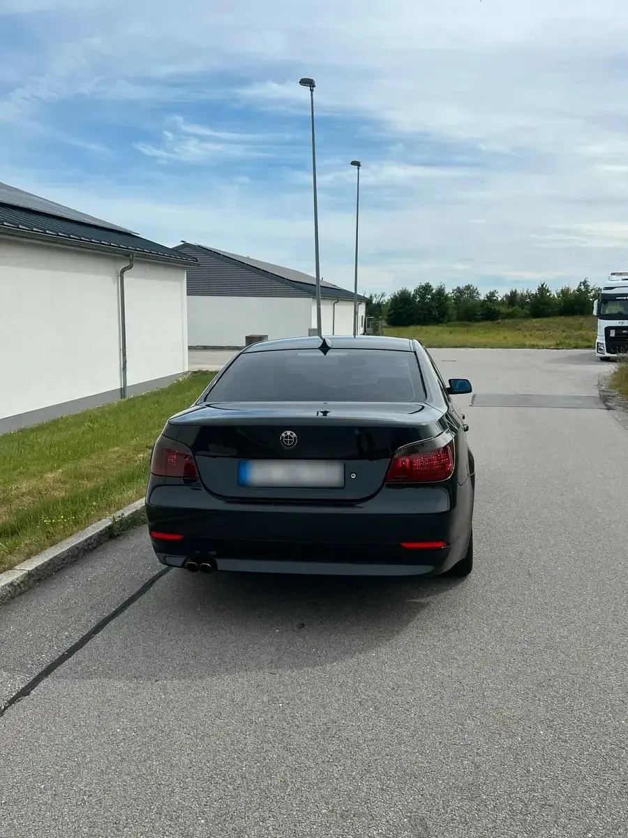 Gebraucht BMW 530 231 PS (169 kW) 2006 Schwarz Limousine
