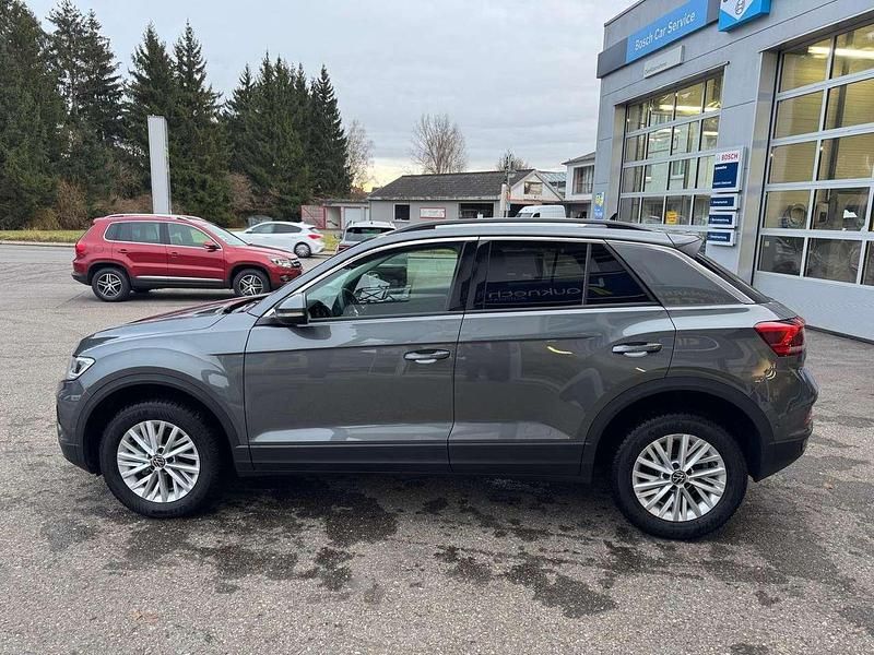Gebraucht VW T-Roc Life 150 PS (110 kW) 2024 Indiumgrau metallic SUV