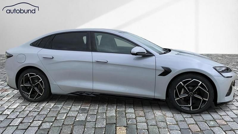 Neu BYD Seal Design 230 kW (313 PS) 2025 Grau Limousine