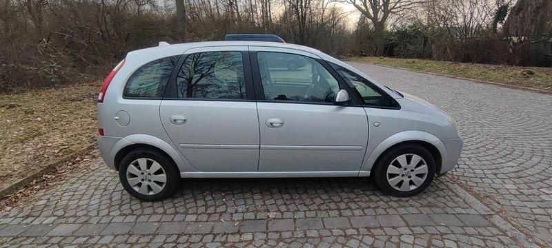 Gebraucht Opel Meriva 87 PS (63 kW) 2005 Silber Van / Kleinbus