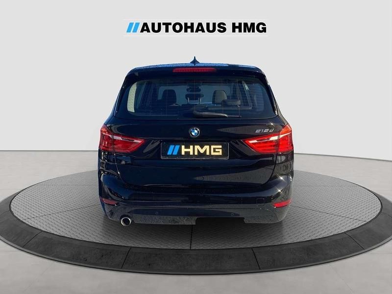 Gebraucht BMW 218 150 PS (110 kW) 2018 Schwarz ii/bonnet fluid black Van / Kleinbus