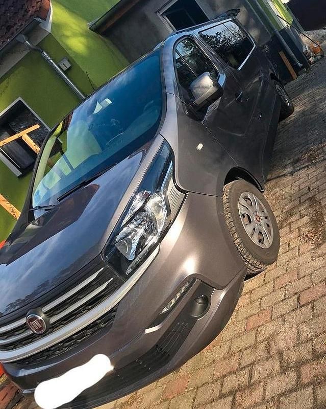 Gebraucht Fiat Talento 121 PS (88 kW) 2019 Silber Van / Kleinbus