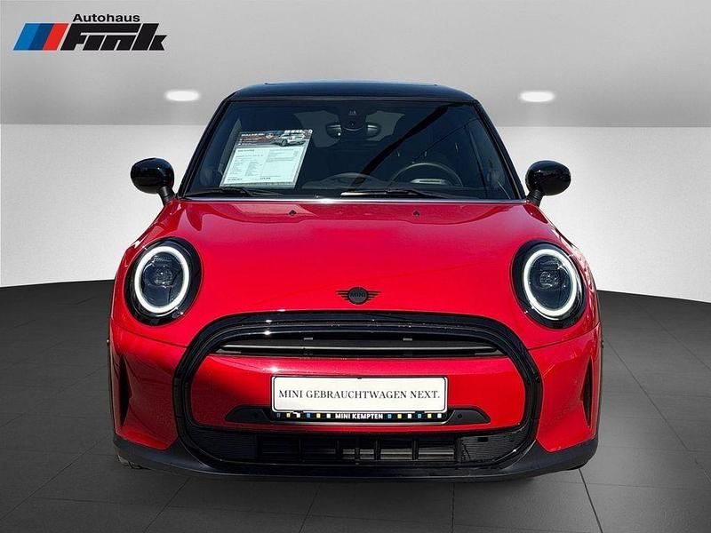 Gebraucht Mini Cooper 136 PS (100 kW) 2023 Chili red Kleinwagen