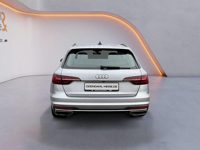 Gebraucht Audi A4 Advanced Plus 163 PS (119 kW) 2022 Florettsilber Kombi