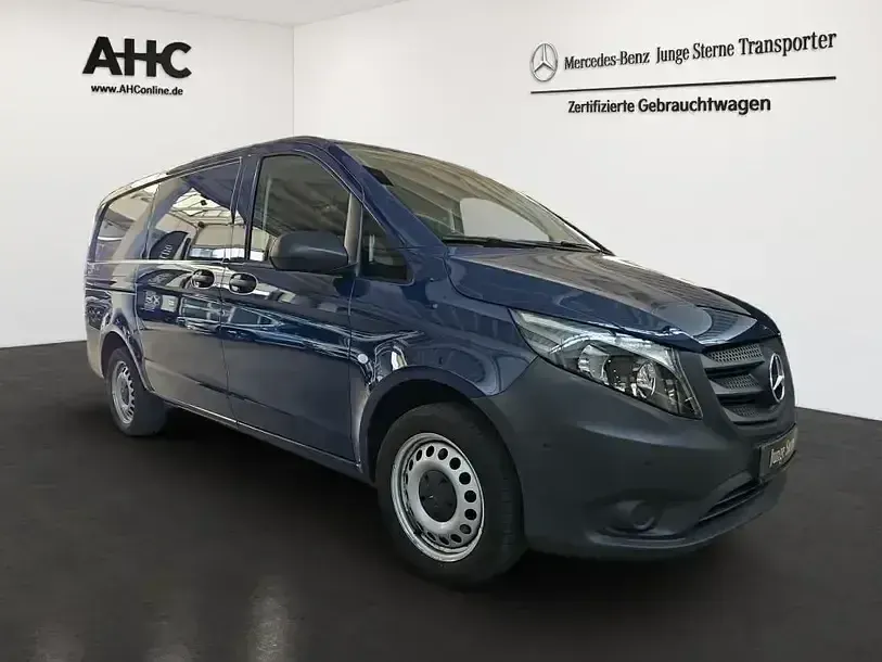 Gebraucht Mercedes Vito 163 PS (119 kW) 2022 Blau Van