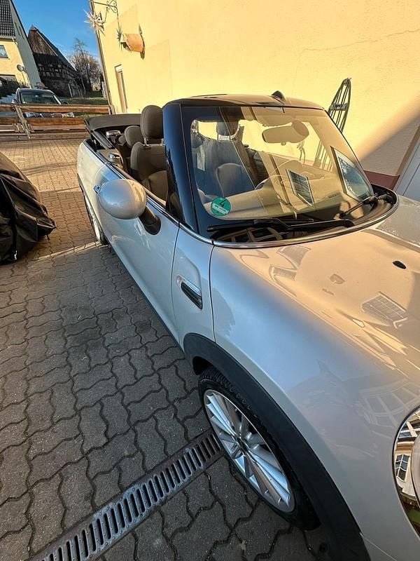 Gebraucht Mini Cooper Cabriolet 136 PS (100 kW) 2018 Weiß Cabrio