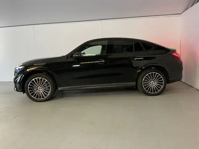 Gebraucht Mercedes GLC300e 333 PS (244 kW) 2024 SUV