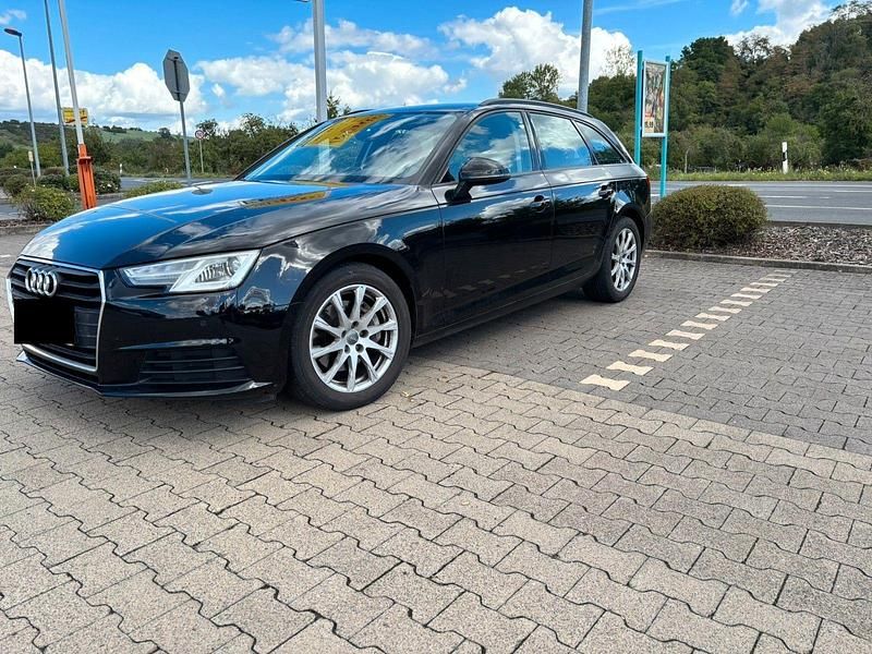 Gebraucht Audi A4 Design 190 PS (139 kW) 2017 Schwarz Kombi