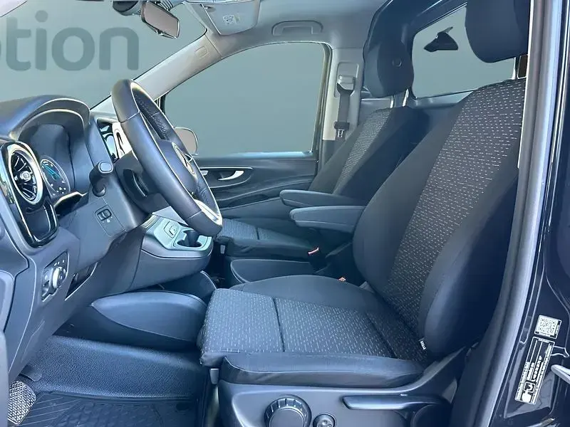 Gebraucht Mercedes e-Vito 85 kW (116 PS) 2024 Schwarz Van