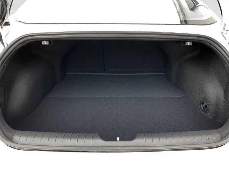 Gebraucht Hyundai Ioniq 6 Dynamiq 111 kW (151 PS) 2024 Weiß Limousine