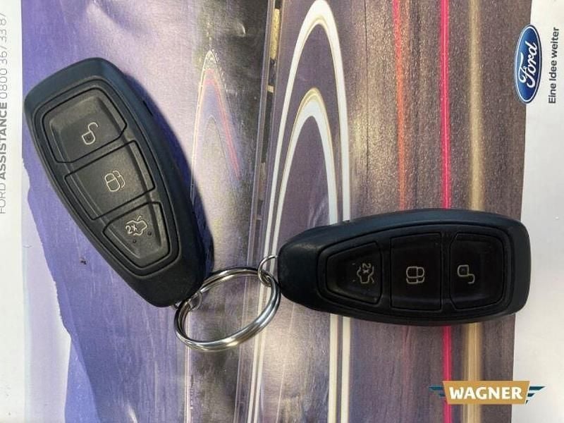 Gebraucht Ford Grand C-Max Titanium 170 PS (125 kW) 2016 Weiß Van / Kleinbus