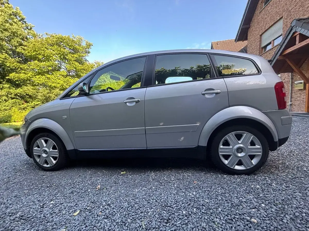 Gebraucht Audi A2 75 PS (55 kW) 2004 Silber Kleinwagen