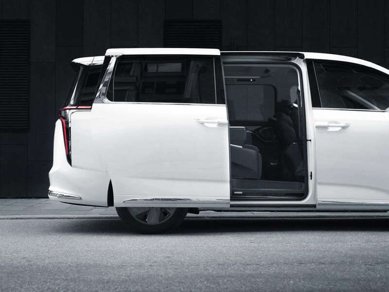 Gebraucht Maxus MIFA 9 180 kW (245 PS) 2023 Van / Kleinbus