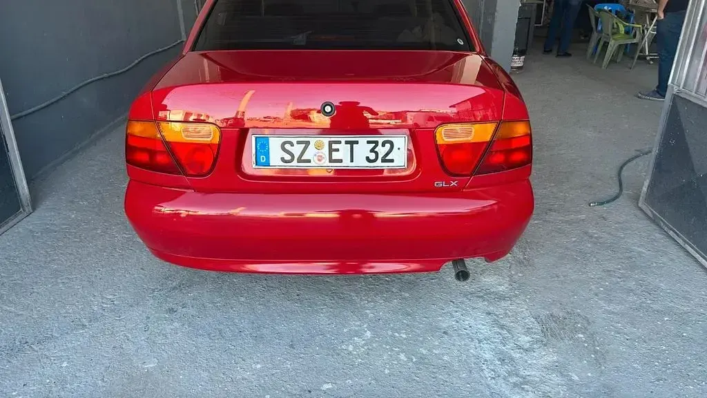 Gebraucht Mitsubishi Carisma 116 PS (85 kW) 1997 Limousine