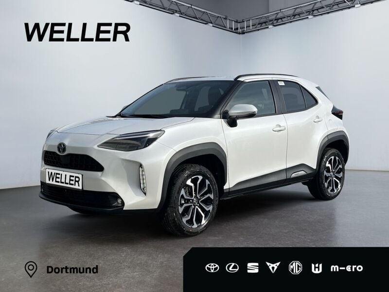 Weiß Neu 2025 Toyota Yaris Cross SUV | 30.490 € - Bild 1/3