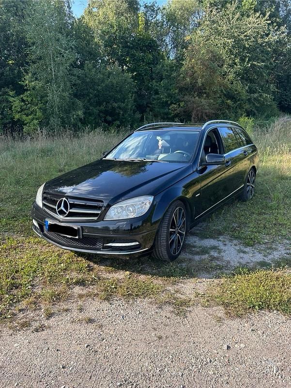 Schwarz Gebraucht 2010 Mercedes C350 Kombi | 4.800 € (Superpreis) - Bild 1/4