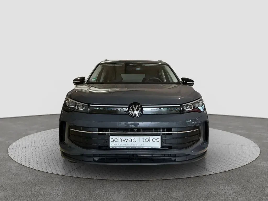 Gebraucht VW Tiguan Goal 150 PS (110 kW) 2025 Grau SUV