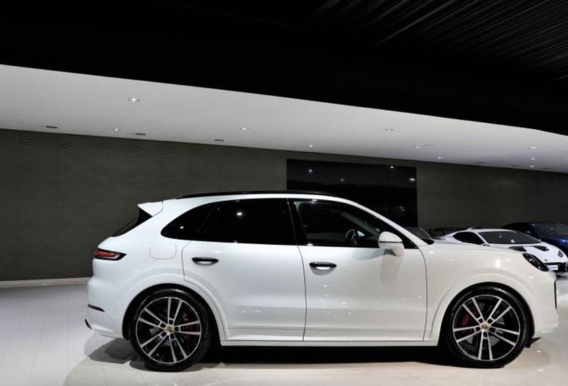 Gebraucht Porsche Cayenne 475 PS (349 kW) 2023 Weiß SUV