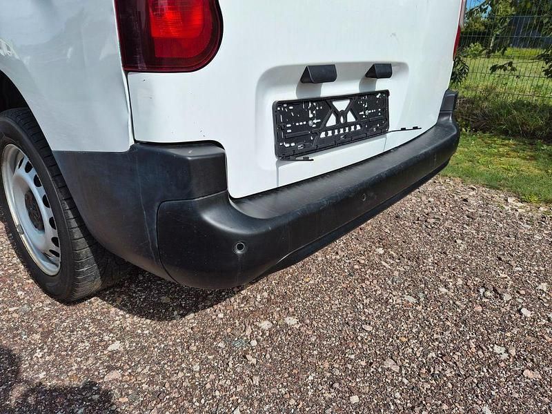 Gebraucht Peugeot Partner 102 PS (75 kW) 2020 Weiß Van / Kleinbus